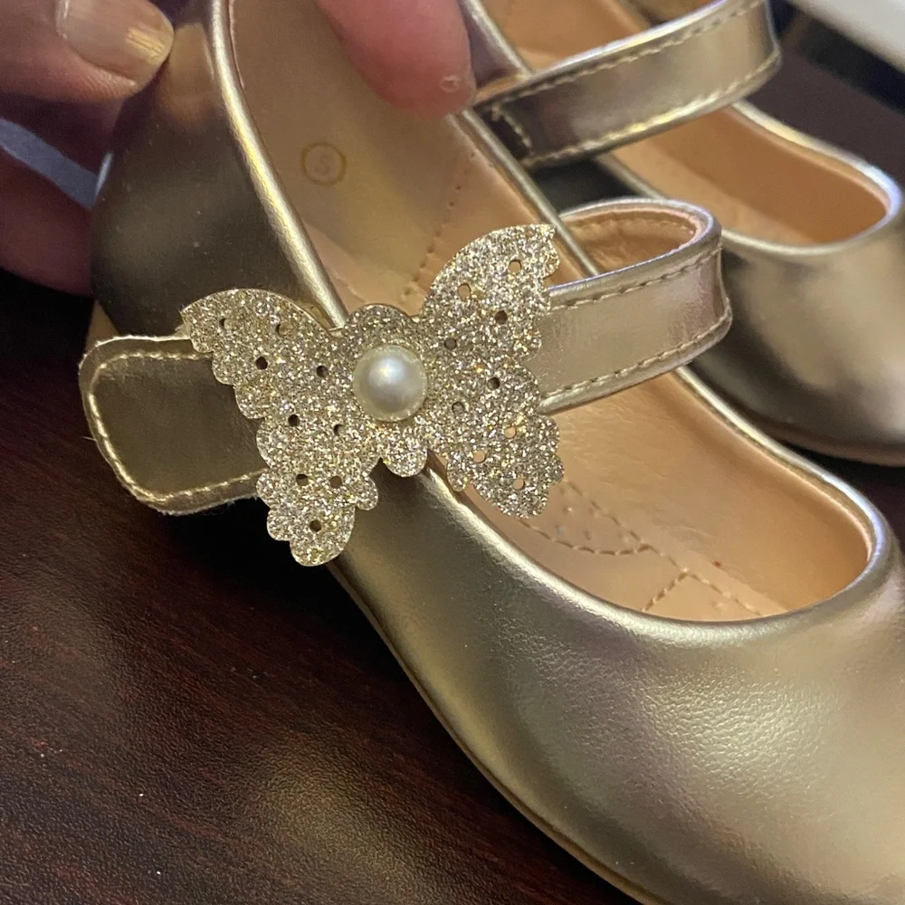 K KIP Gold Shoes with Glitter Bow, Toddlers Dressy shoes